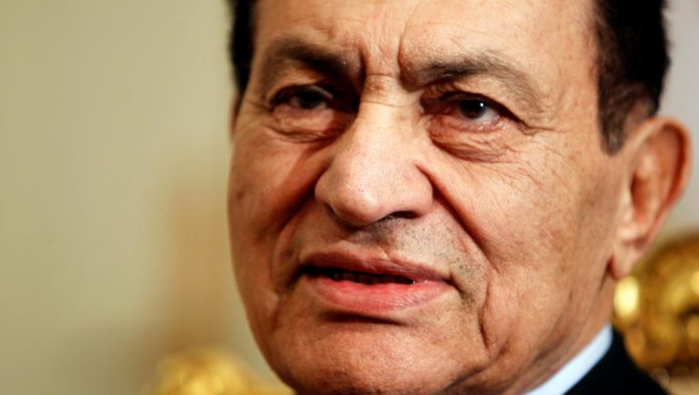 Egypte: l’ex président Hosni Moubarak témoignera-t-il contre son successeur Mohamed Morsi?