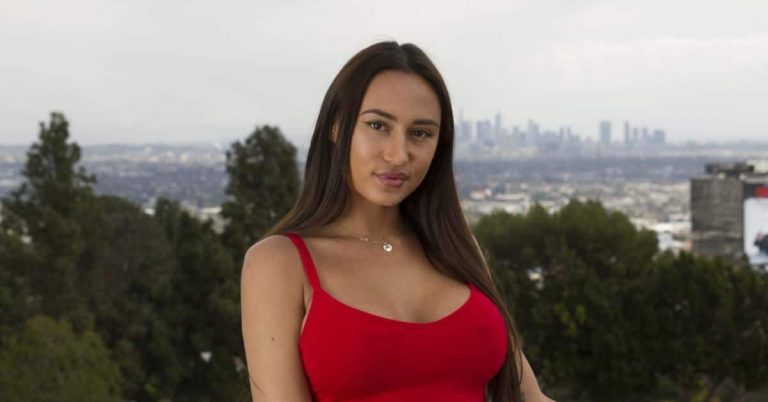 Astrid Nelsia embrase la toile dans un beau bikini (photo)