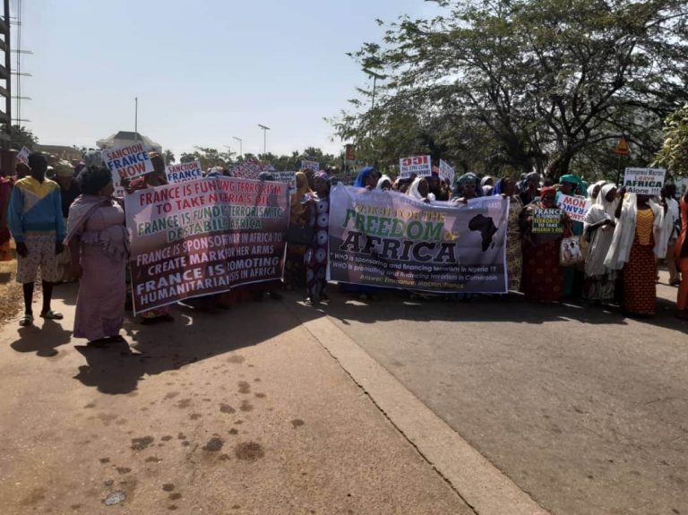 Parrainage du terrorisme en Afrique : l’ambassade de France assiégée au Nigéria