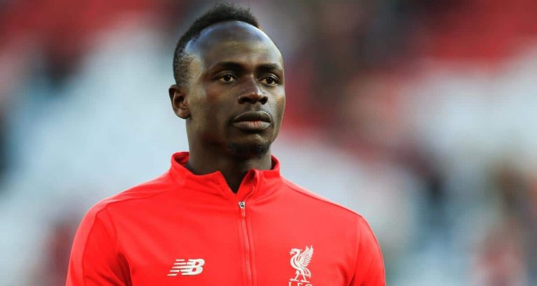 Liverpool: un coéquipier offre un Iphone 11 pro à Sadio Mané (Vidéo)