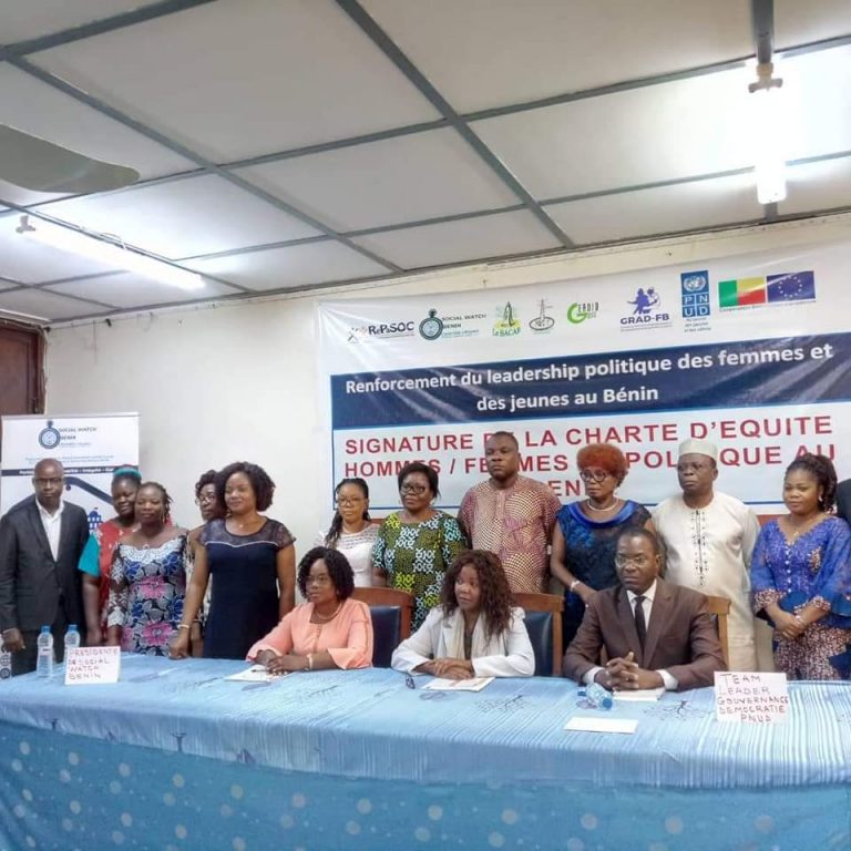 Bénin: quatre partis signent la Charte d&rsquo;équité hommes /femmes en politique