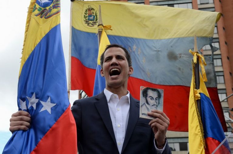 Juan Guaido, le président autoproclamé du Venezuela, reçu par Emmanuel Macron