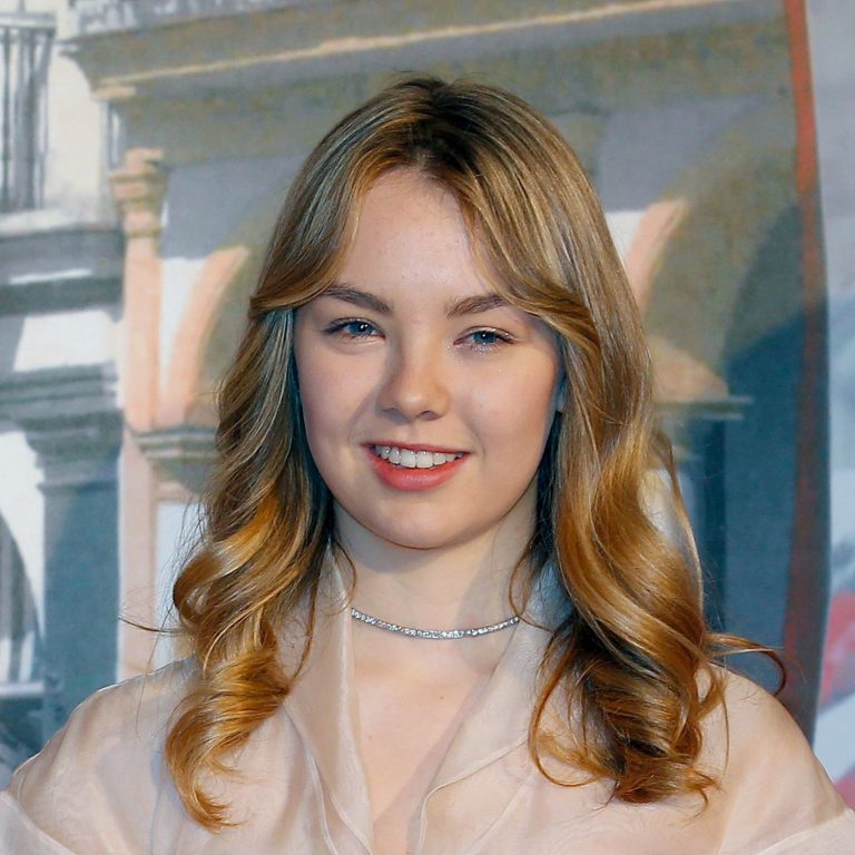 Caroline de Monaco : sa fille Alexandra de Hanovre fait sensation dans un total look Dior (photo)