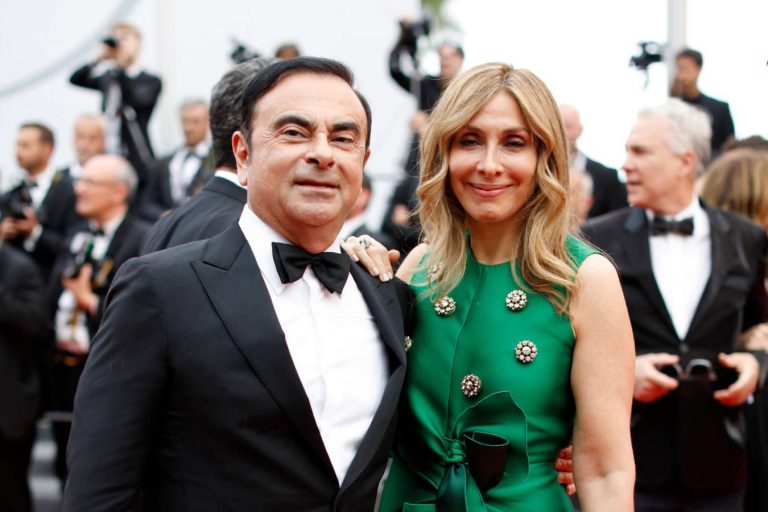 La justice japonaise émet un mandat d’arrêt international contre Carole, la femme de Carlos Ghosn