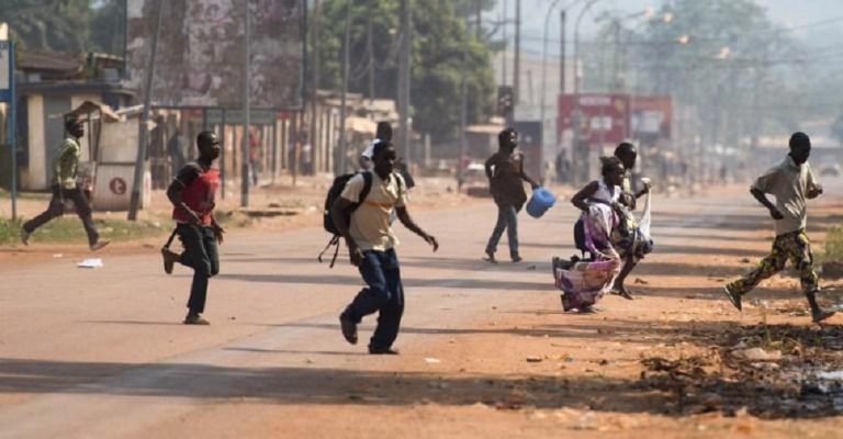 Centrafrique : des membres de deux groupes armés se massacrent, lourd bilan humain