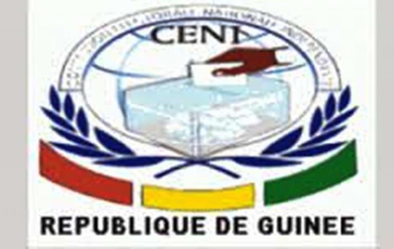 Présidentielle en Guinée Conakry: la CENI enregistre deux démissions