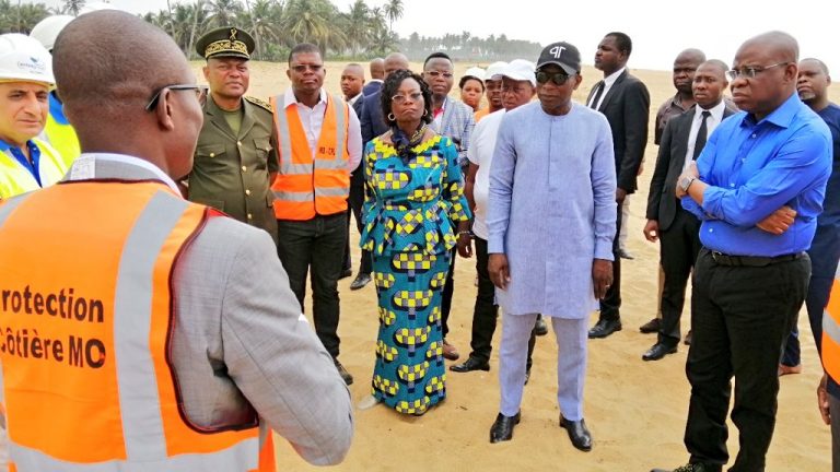 Bénin: échanges entre Patrice Talon et les riverains de la digue immergée d&rsquo;Avlékété (vidéo)