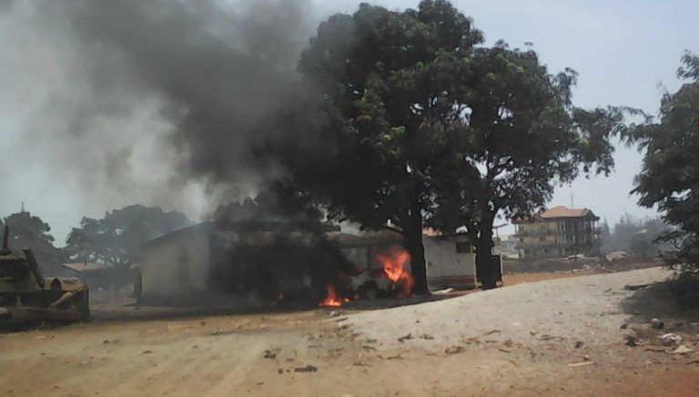 Guinée-2è jour de mobilisation anti-Condé: la gendarmerie et le commissariat de Pita incendiés