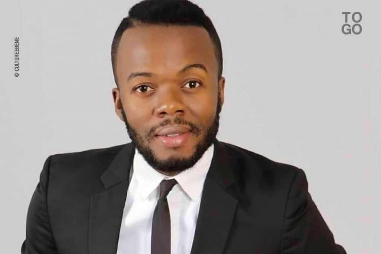 Le chanteur ivoirien kérozen dévoile un cliché de son 3ème fils (photo)