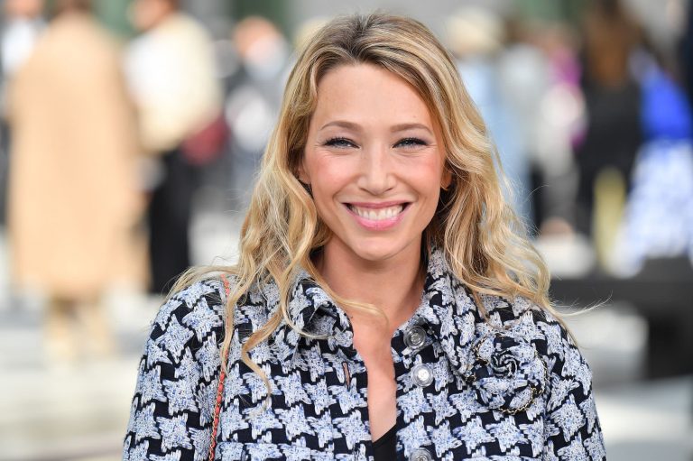 Johnny Hallyday: sa fille Laura Smet enceinte de son premier enfant