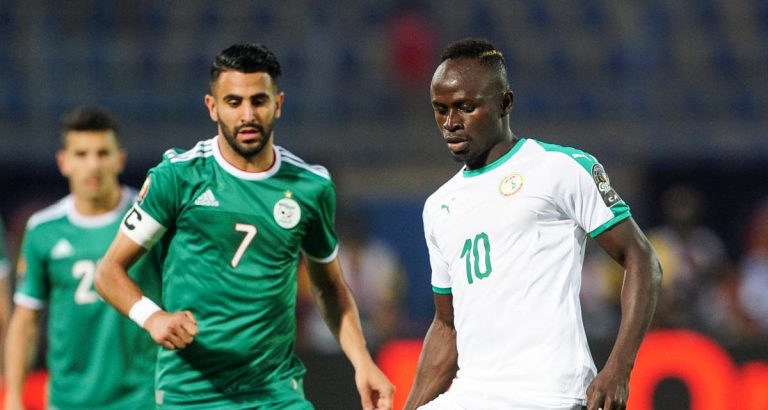 Pourquoi avoir félicité Sadio Mané via Twitter ? : voici la réponse de Riyad Mahrez