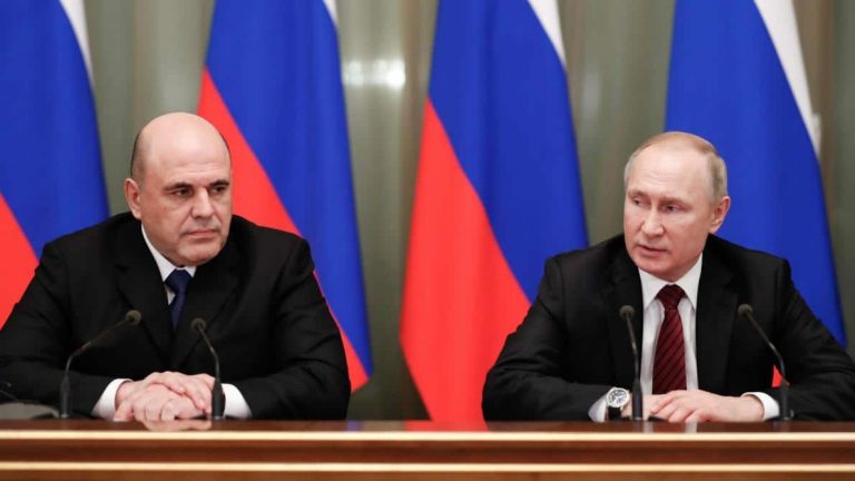 Russie: Vladimir Poutine nomme un nouveau gouvernement