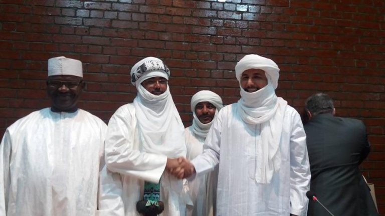 Mali: la CMA et la plateforme signent un accord de paix pour la sécurité de Ménaka