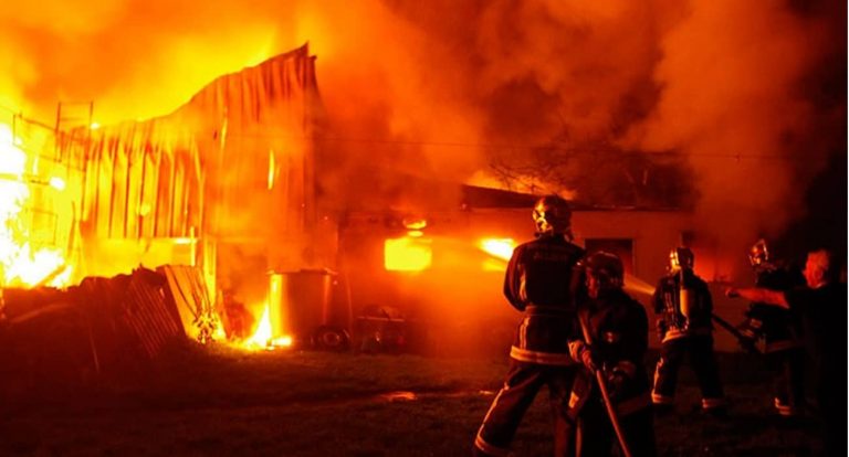 Bénin: un camion chargé de bidons d&rsquo;essence a pris feu à Gogounou