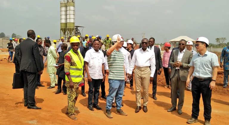 Bénin: "prégo 10 ans !", Patrice Talon accueilli en triomphe sur un chantier à Allada (vidéo)