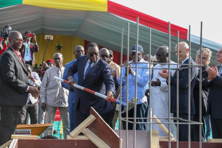 JOJ 2022 au Sénégal: Macky Sall pose la 1ère pierre du stade olympique