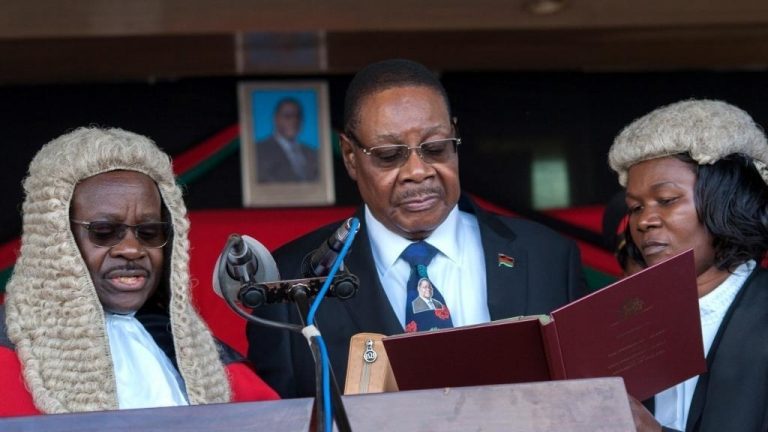 Malawi: la justice confirme l&rsquo;annulation de la réélection de Peter Mutharika