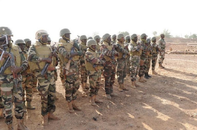L’Australie fournit des armes au Mali mais aussi à la Libye