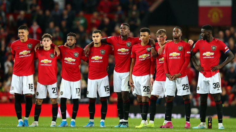 Revue de presse : Manchester United lance les grandes manœuvres (vidéo)