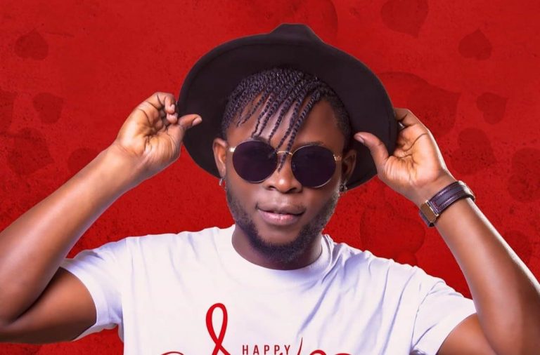 Togo: les premières images de l'inhumation du chanteur Omar B