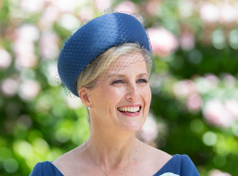 Meghan Markle : sa « remplaçante », bientôt honorée par la famille royale