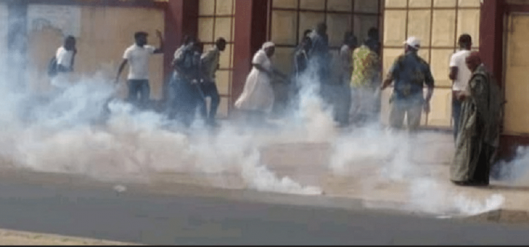 Togo : tout le monde s’est invité à la marche de contestation, même la police (Images)