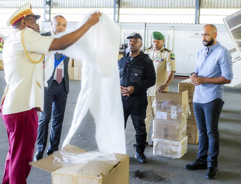 Coronavirus: acquisition de 1,5 millions de masques chirurgicaux par le Gabon