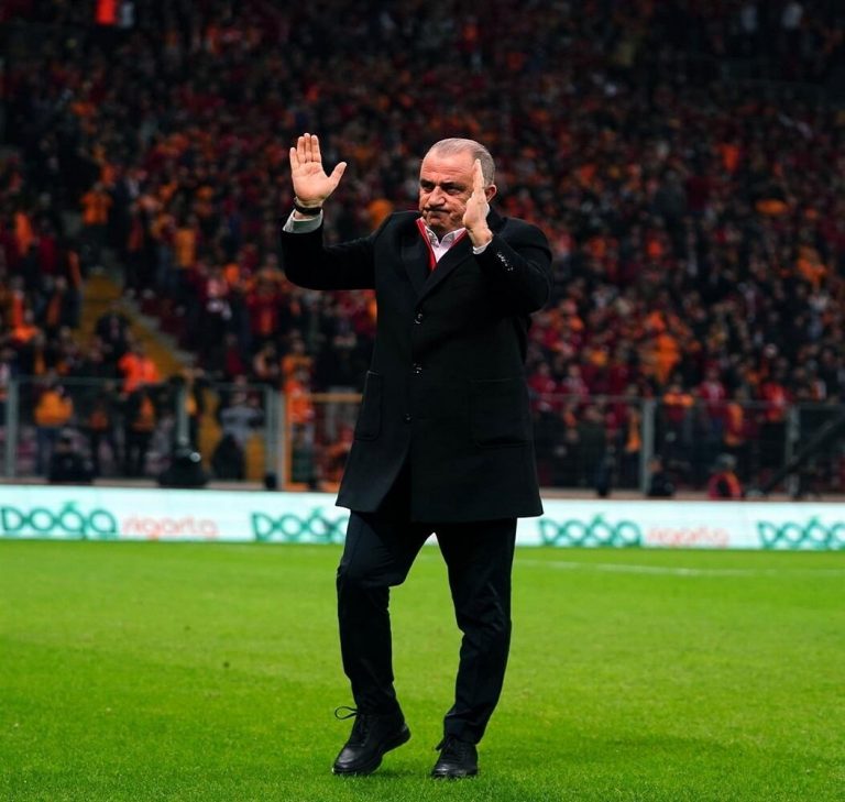 Positif au Coronavirus, l’entraîneur de Galatasaray est sorti de l’hôpital