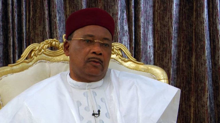 Niger: face à la fronde sociale, Mahamadou Issoufou assouplit les mesures drastiques