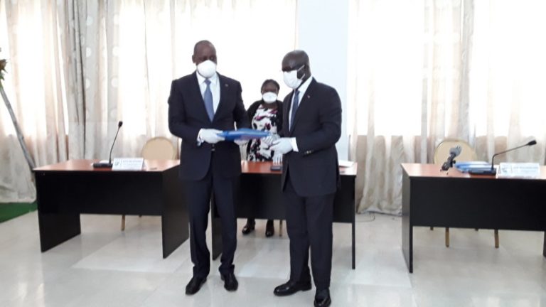 Côte d&rsquo;Ivoire: passation de charges entre Amon Tanoh et Ally Coulibaly aux affaires étrangères