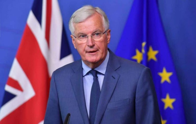 Le négociateur en chef de l’UE sur le Brexit testé positif au Coronavirus
