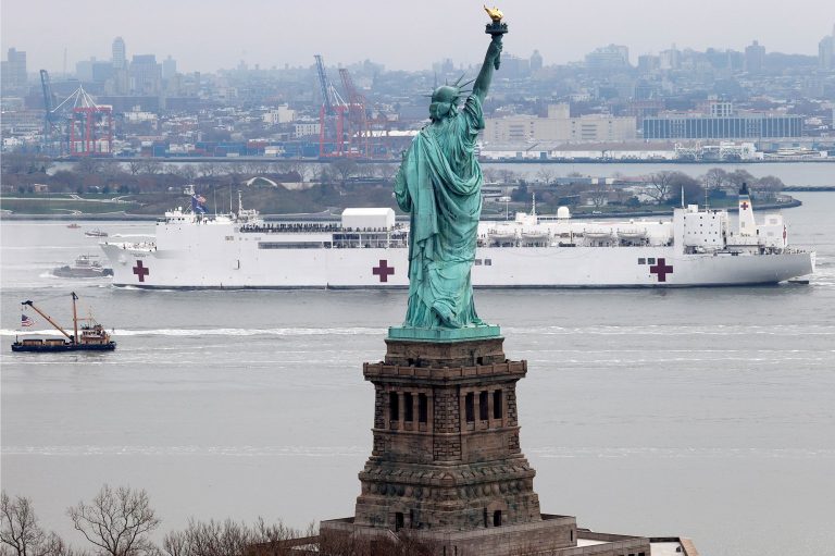 Sous les « feux » du Coronavirus New York appelle au secours
