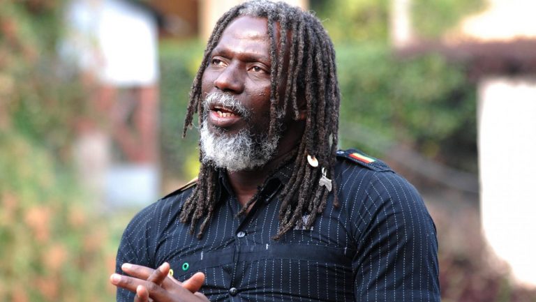« Si Gbagbo, Bédié ou Ouattara est candidat, on va l&rsquo;attacher », Tiken Jah Fakoly déchaîné