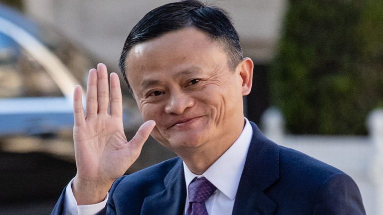 Coronavirus: le milliardaire chinois Jack Ma livre le matériel promis à l&rsquo;Afrique