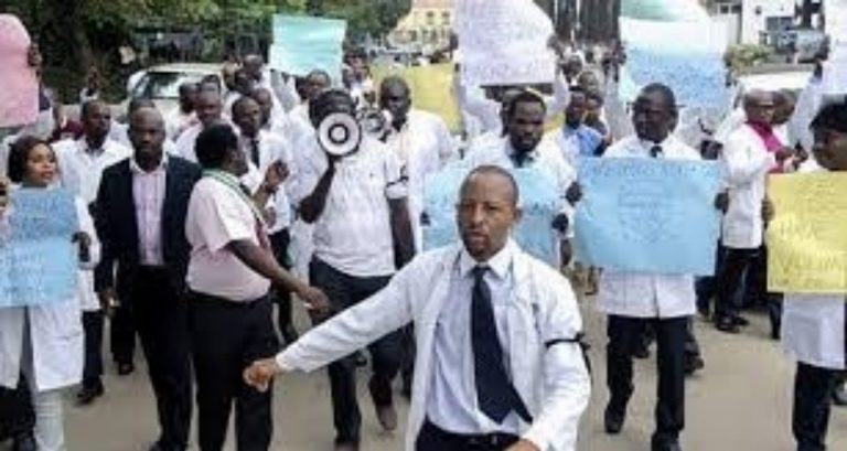 Nigéria : les médecins de Lagos en grève malgré le coronavirus