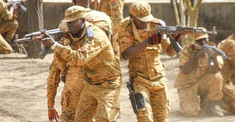 Burkina Faso: nouvelle attaque terroriste alors que le pays attend les résultats de la présidentielle