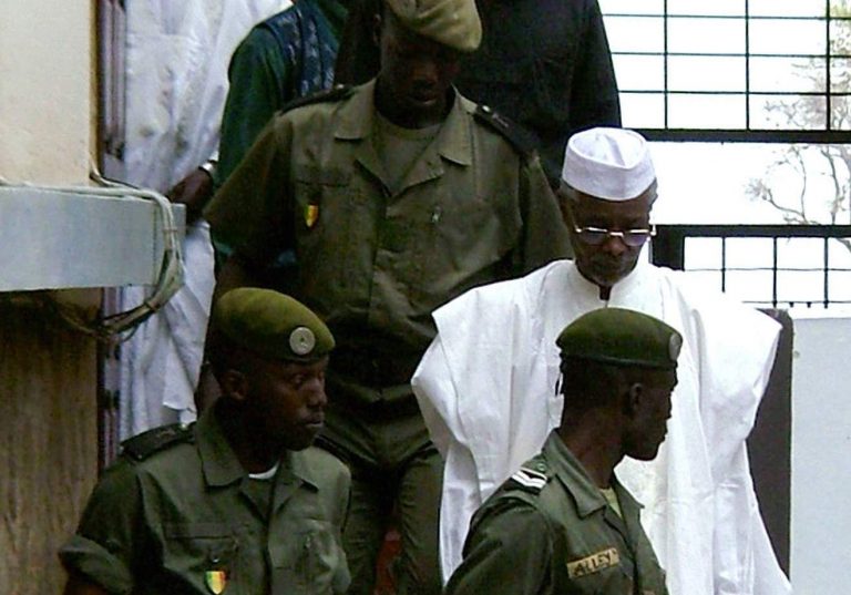 Sénégal: l&rsquo;ex-président tchadien, Hissène Habré libéré