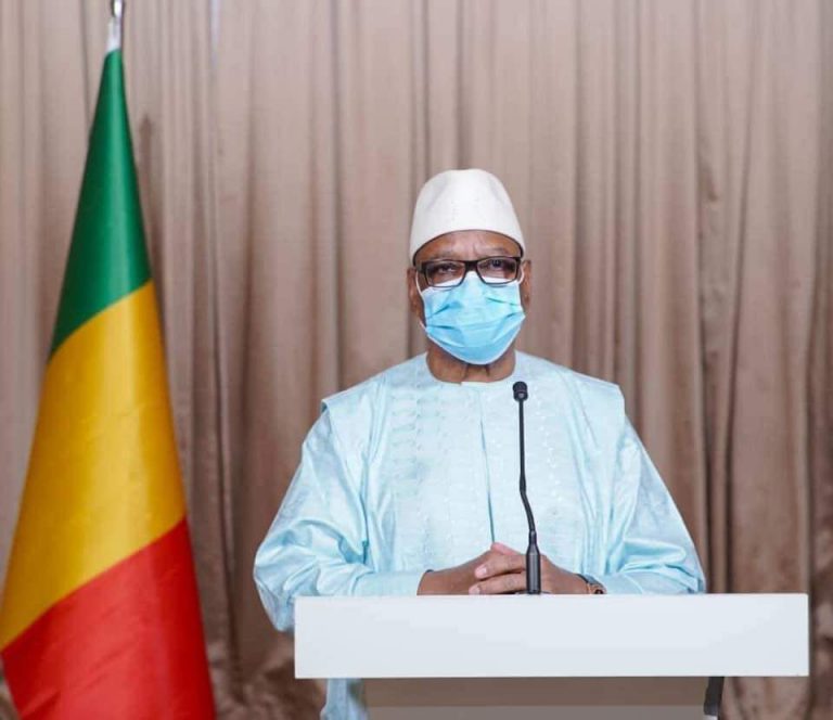 Le Mali lève le couvre-feu et rend obligatoire le port de masque