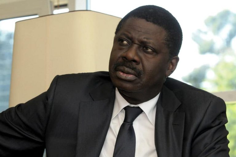 Sénégal: Pape Diouf déposé dans sa dernière demeure à Yoff