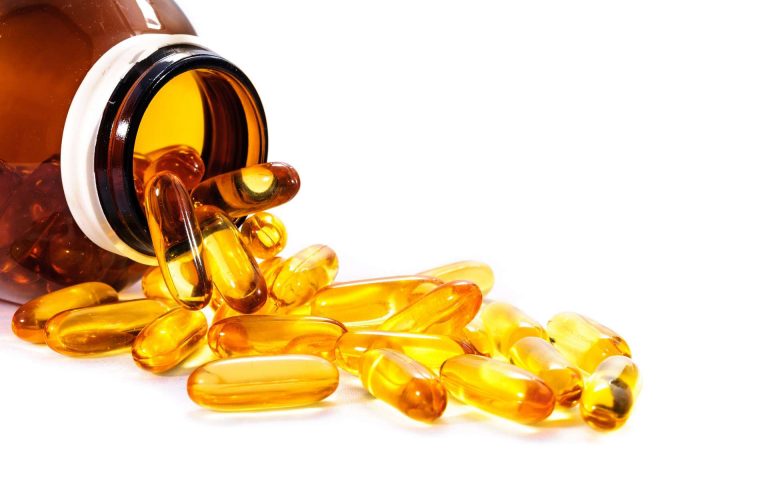 Cette vitamine pourrait réduire de moitié le taux de mortalité de Covid-19