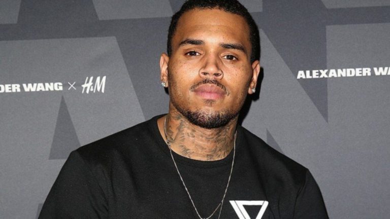 Rihanna: son ex Chris Brown accro à la drogue, ses proches s&rsquo;inquiètent