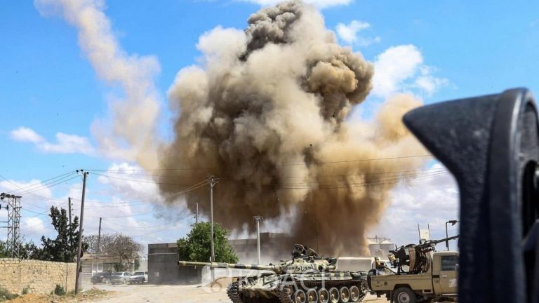 Attaque au mortier en Libye: au moins 30 victimes dont des enfants