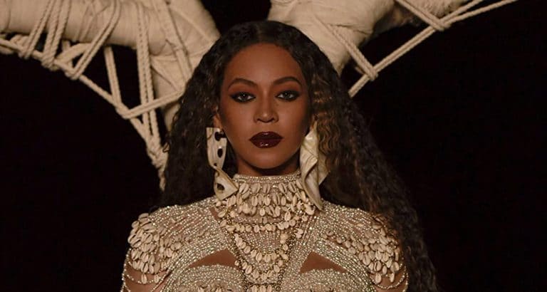 Mort de George Floyd : déchirée, Beyoncé livre un émouvant et engagé message (vidéo)