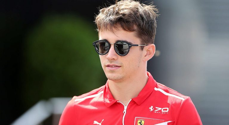 Charlène de Monaco : son ami Charles Leclerc devient la nouvelle égérie de Armani sur-mesure (photo)