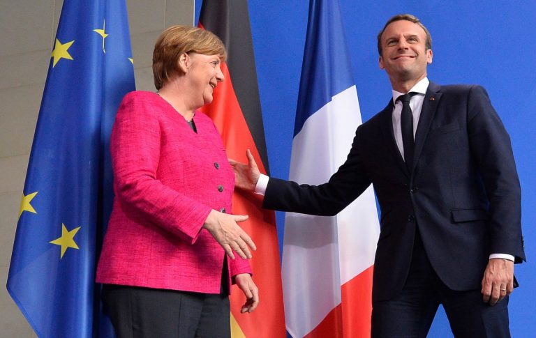 Sommet franco-allemand: Macron et Angela discuteront de la Défense et des relations transatlantiques