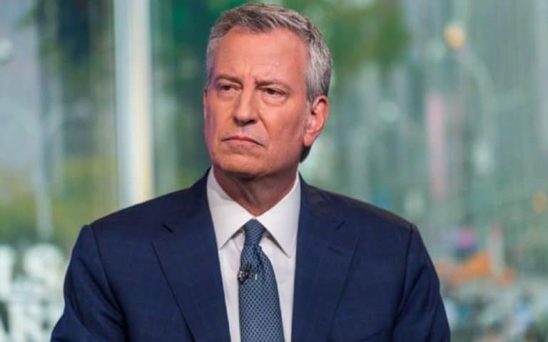 Etats Unis : le maire de New York lève le couvre-feu après des manifestations pacifiques