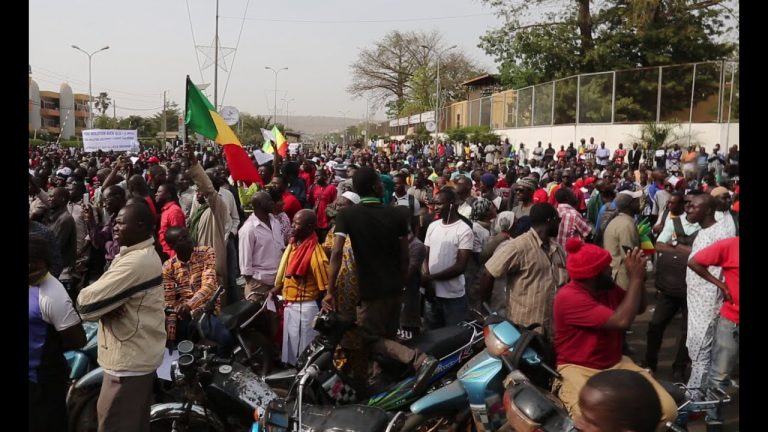 Mali: des manifestants réclament la démission du président Ibrahim Kéita