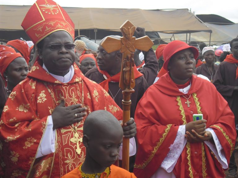 Bénin: l&rsquo;Abbé Mathias Vigan, pape de Banamè, chassé de l&rsquo;Eglise catholique romaine