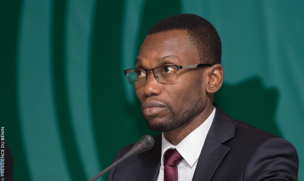 Benjamin Hounkpatin, Ministre de la Santé.