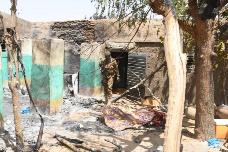 Mali: une personne décapitée à Fana dans le sud du pays